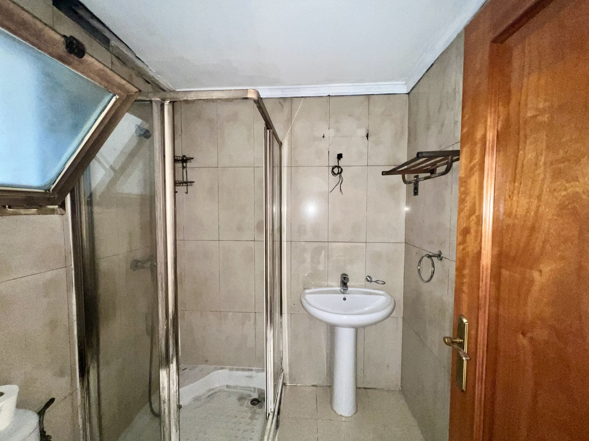 Te koop Middle Floor Apartment Costa Del Sol La Cala Hills € 265.000,-