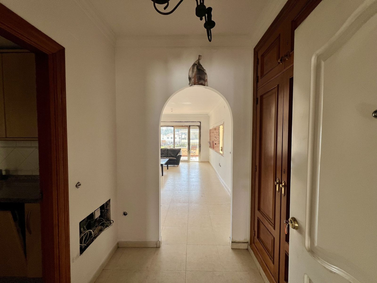 Te koop Middle Floor Apartment Costa Del Sol La Cala Hills € 265.000,-