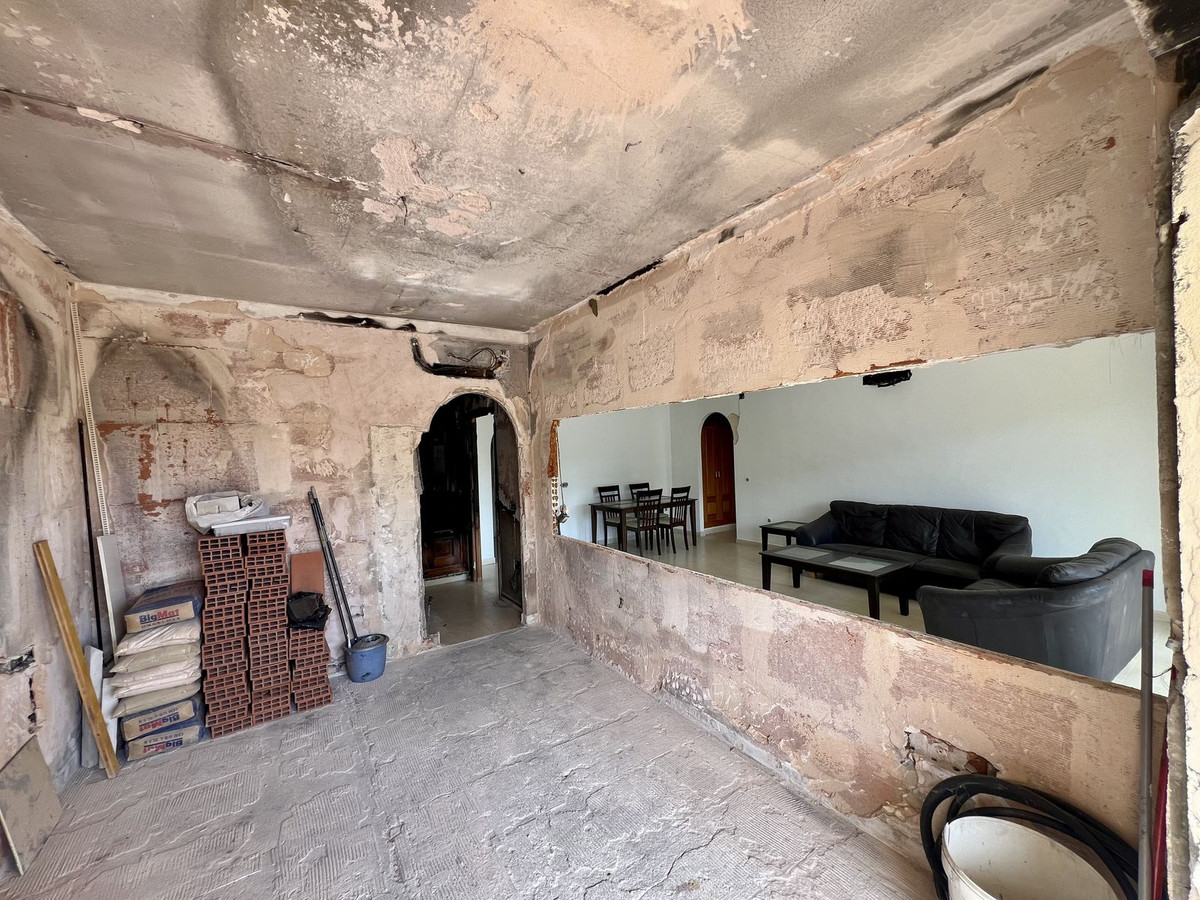 Te koop Middle Floor Apartment Costa Del Sol La Cala Hills € 265.000,-