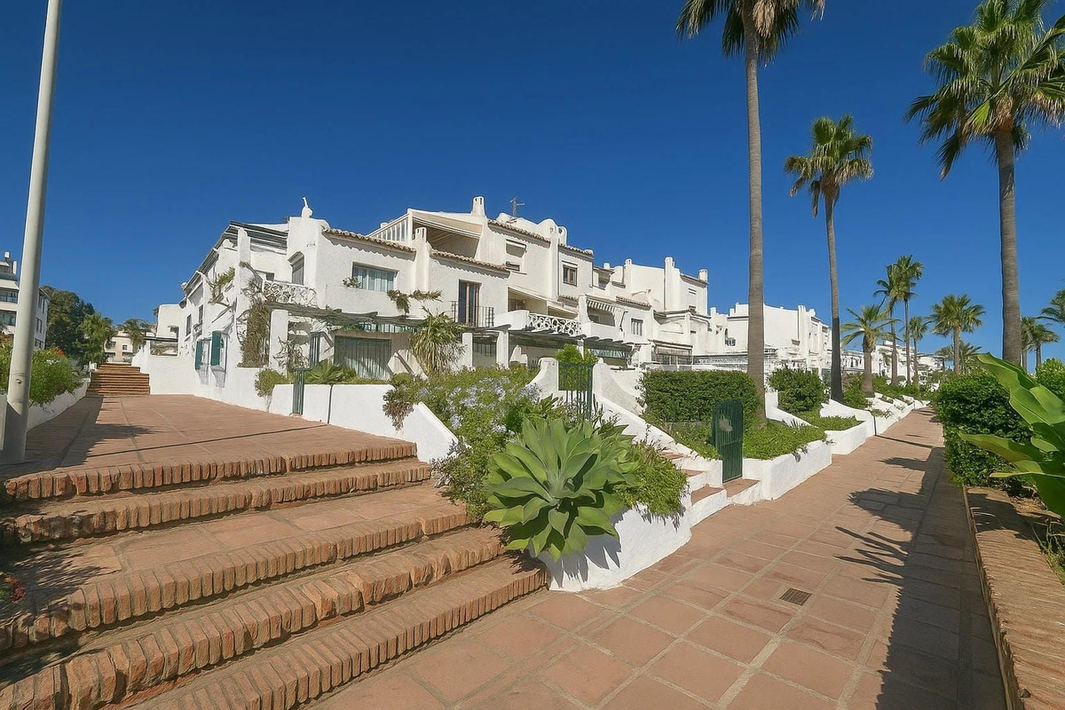 Te koop Duplexwoning Costa Del Sol La Duquesa € 320.000,-