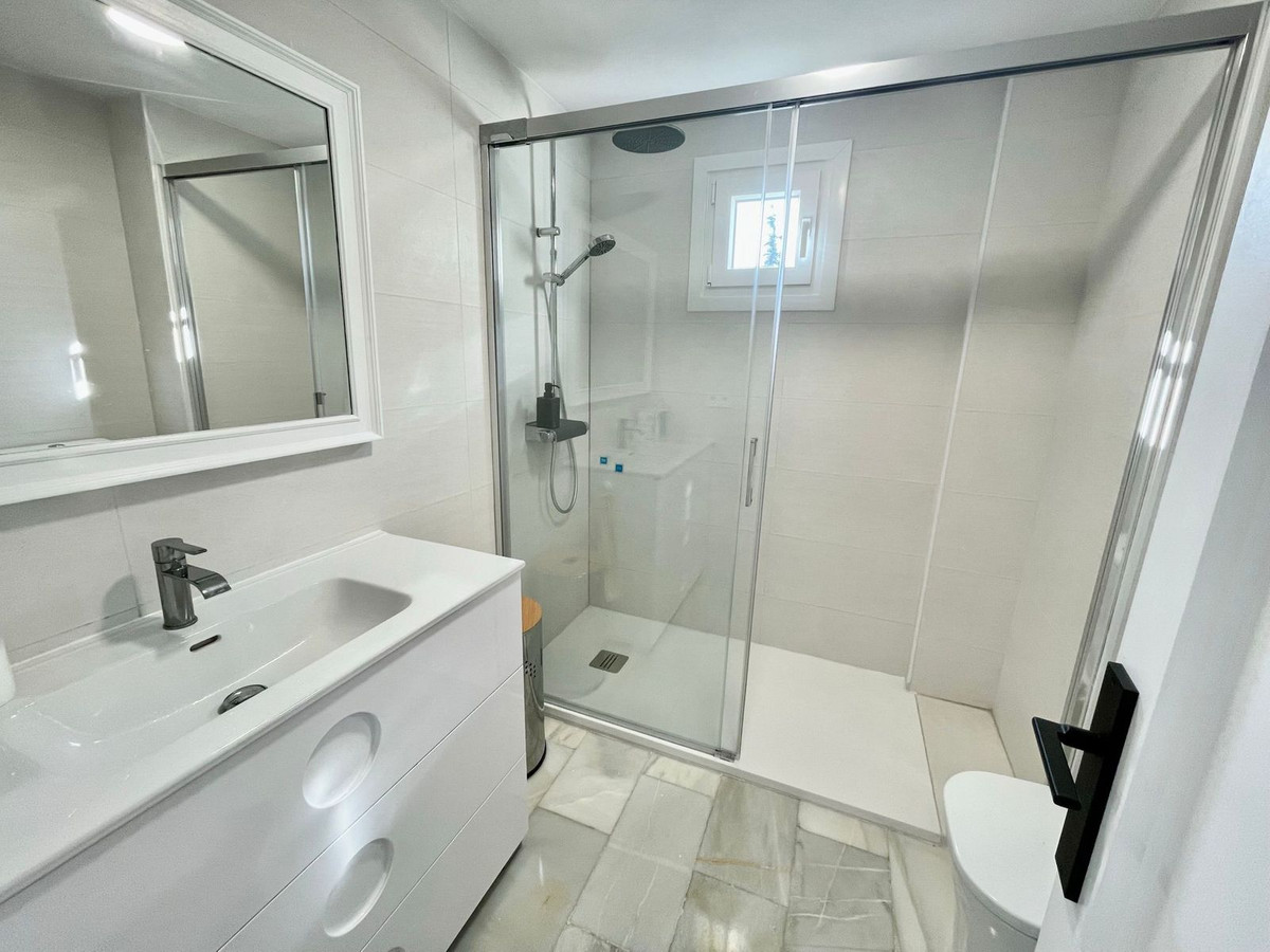 Te koop Middle Floor Apartment Costa Del Sol Reserva De Marbella € 389.000,-