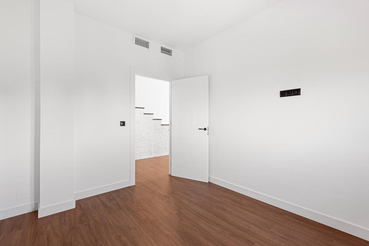 Te koop Vrijstaande Villa Costa Del Sol Málaga Este € 930.000,-