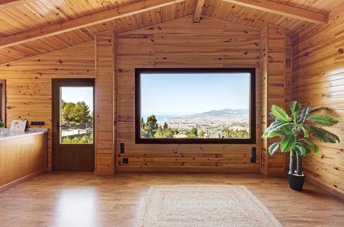 Te koop Vrijstaande Villa Costa Del Sol Málaga Este € 930.000,-