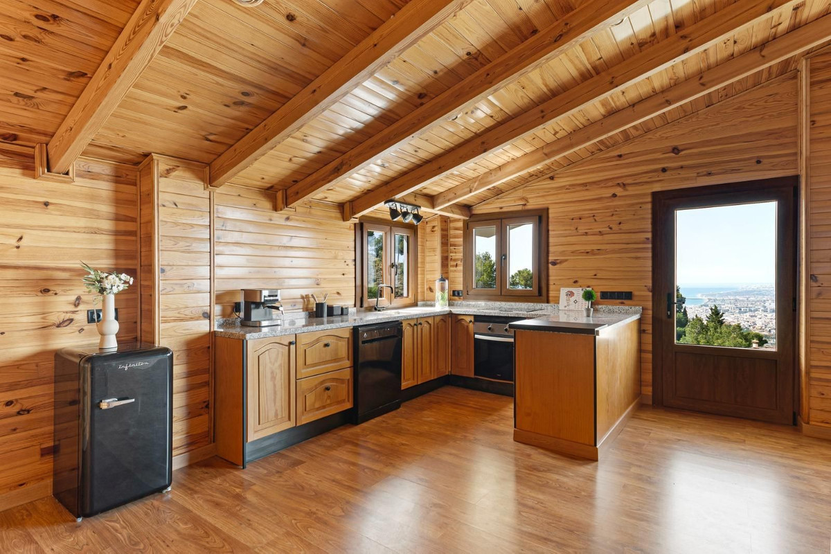 Te koop Vrijstaande Villa Costa Del Sol Málaga Este € 930.000,-