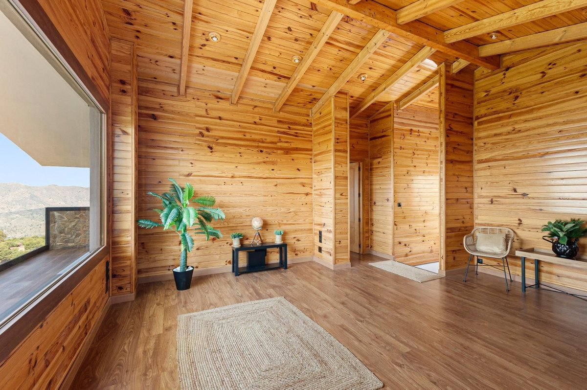 Te koop Vrijstaande Villa Costa Del Sol Málaga Este € 930.000,-