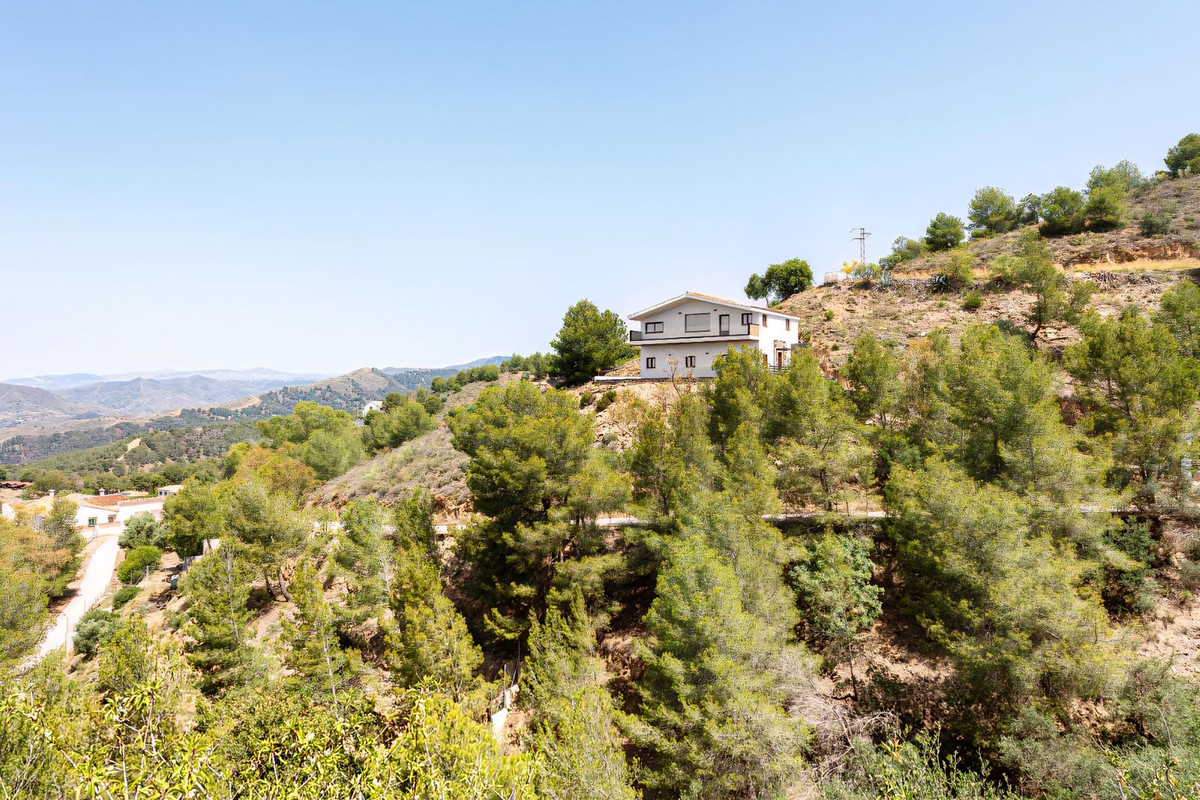 Te koop Vrijstaande Villa Costa Del Sol Málaga Este € 930.000,-