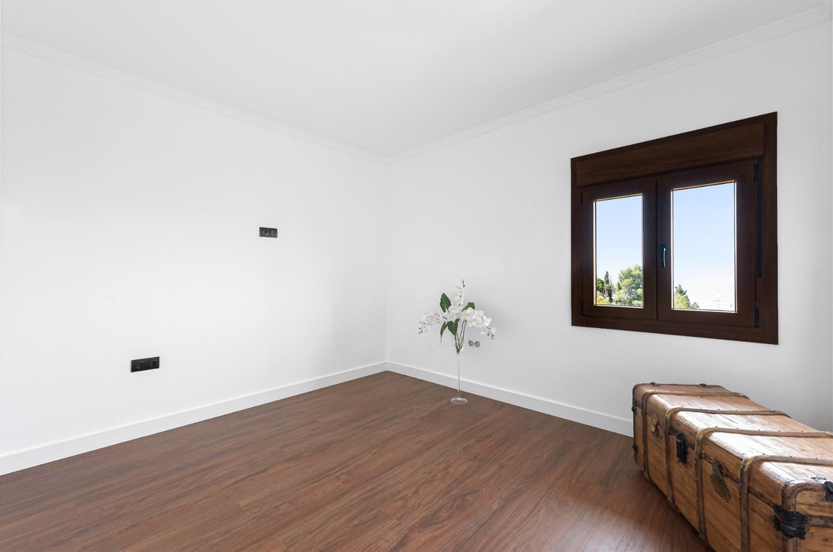 Te koop Vrijstaande Villa Costa Del Sol Málaga Este € 930.000,-