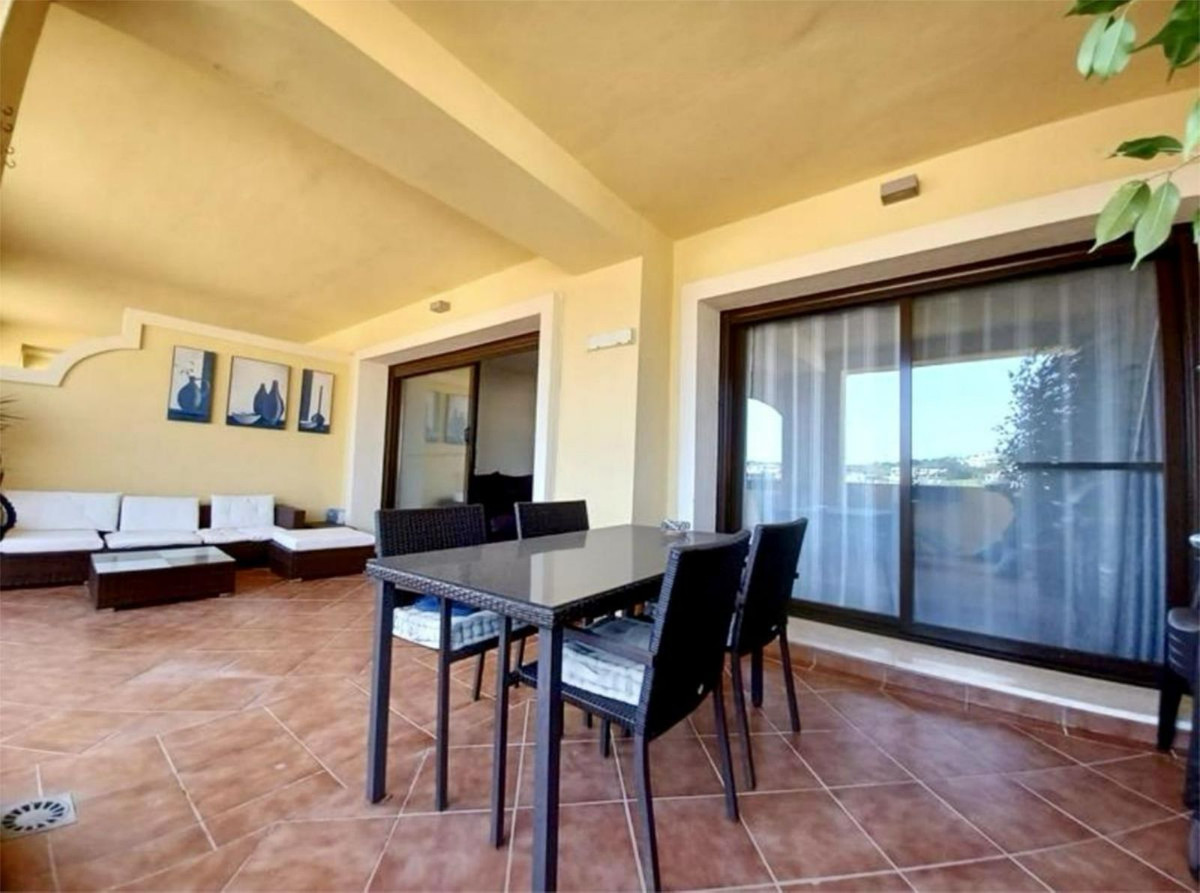 Te koop Middle Floor Apartment Costa Del Sol Estepona € 367.500,-