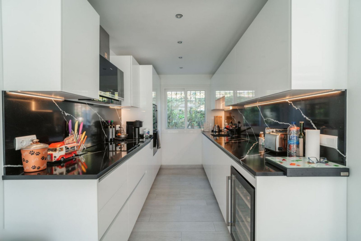 Te koop Vrijstaande Villa Costa Del Sol El Paraiso € 698.250,-