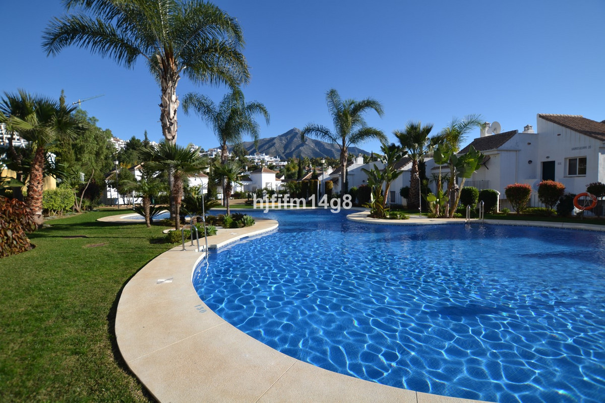 Te koop Gelijkvloers appartement Costa Del Sol Nueva Andalucía € 415.000,-