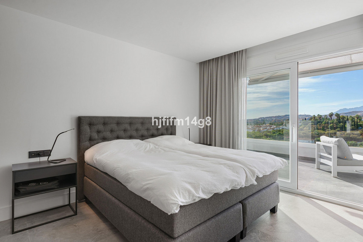 Te koop Penthouse Duplex Costa Del Sol La Quinta € 1.370.000,-