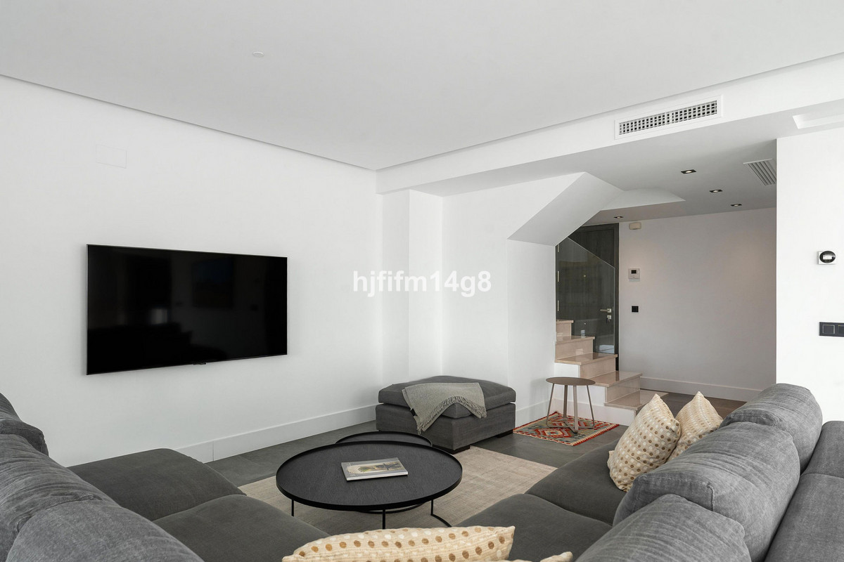 Te koop Penthouse Duplex Costa Del Sol La Quinta € 1.370.000,-