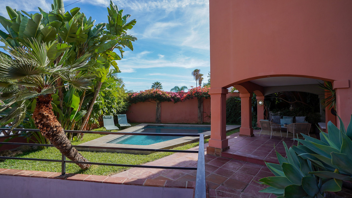 Te koop Vrijstaande Villa Costa Del Sol Nueva Andalucía € 1.300.000,-