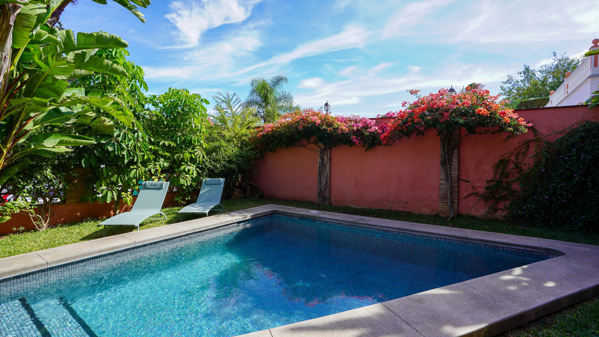 Te koop Vrijstaande Villa Costa Del Sol Nueva Andalucía € 1.300.000,-