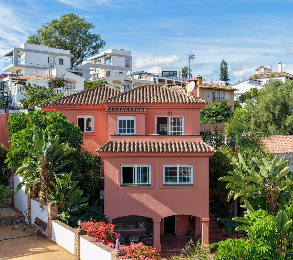 Te koop Vrijstaande Villa Costa Del Sol Nueva Andalucía € 1.300.000,-