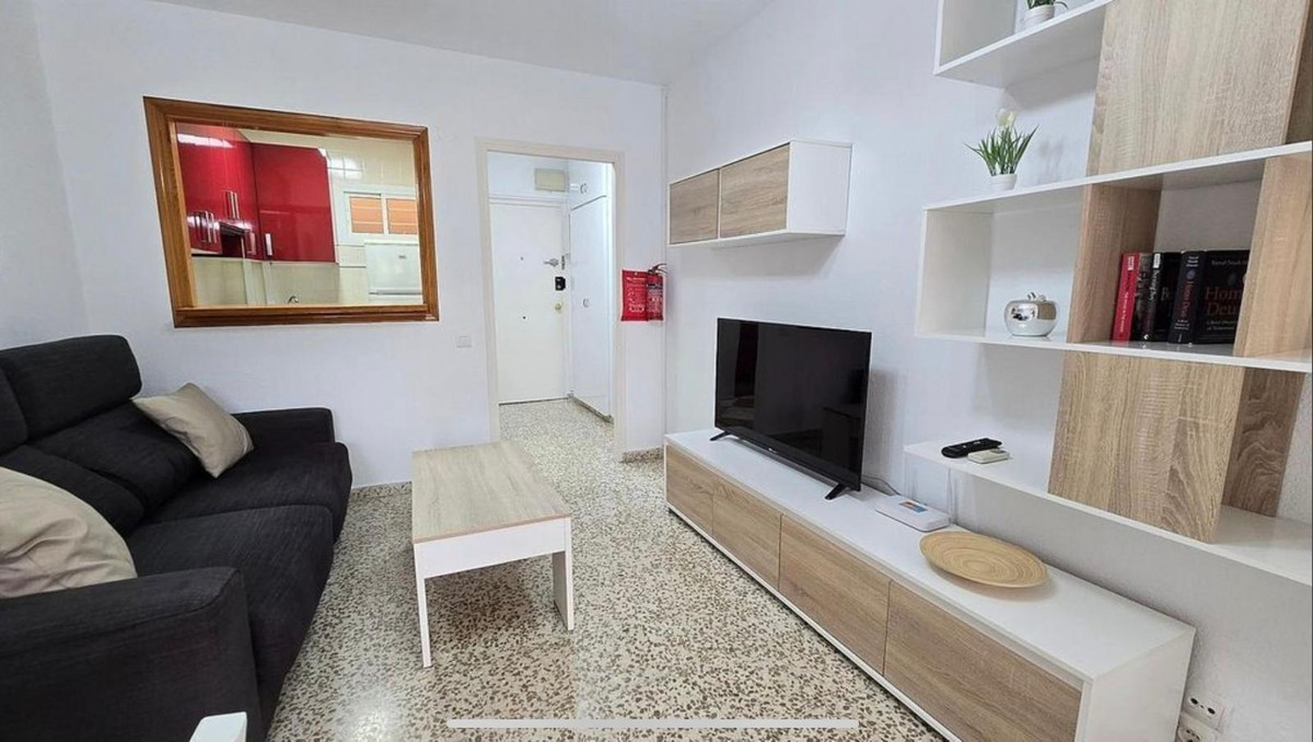 Te koop Middle Floor Apartment Costa Del Sol Benalmadena € 240.000,-