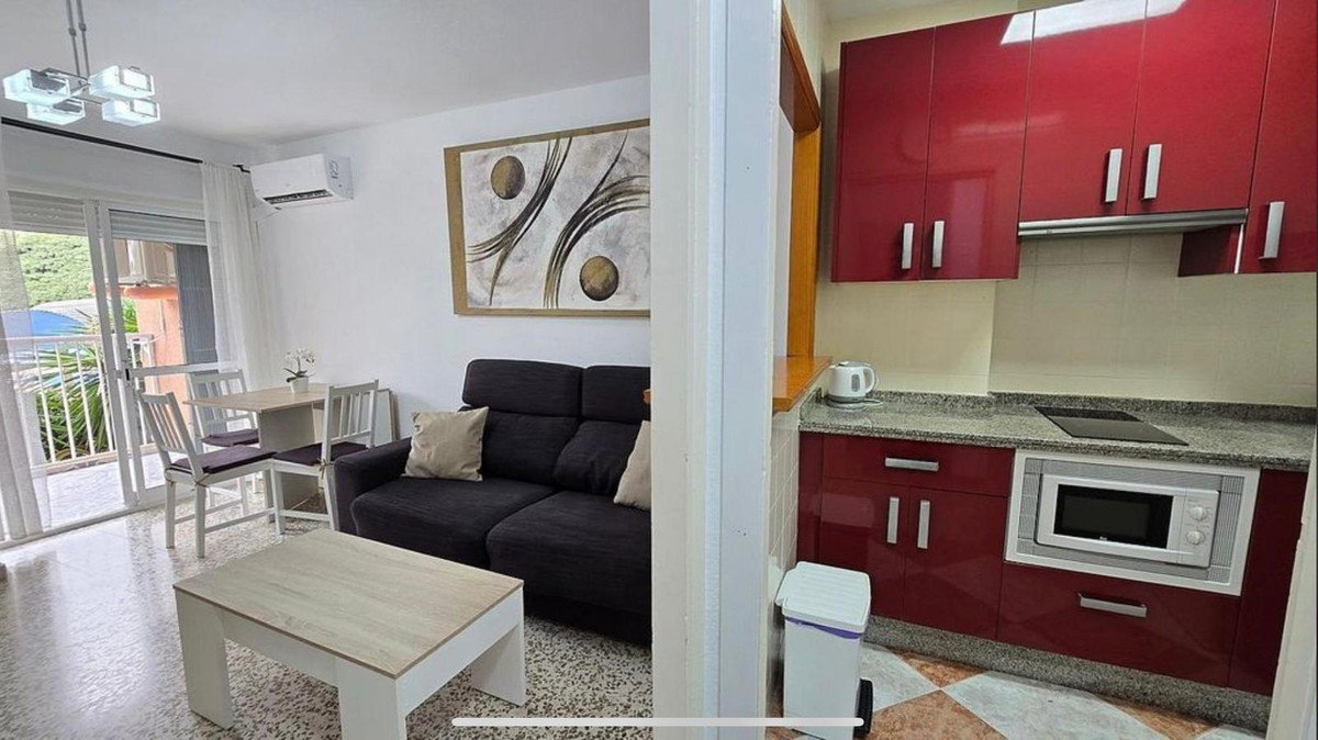 Te koop Middle Floor Apartment Costa Del Sol Benalmadena € 240.000,-