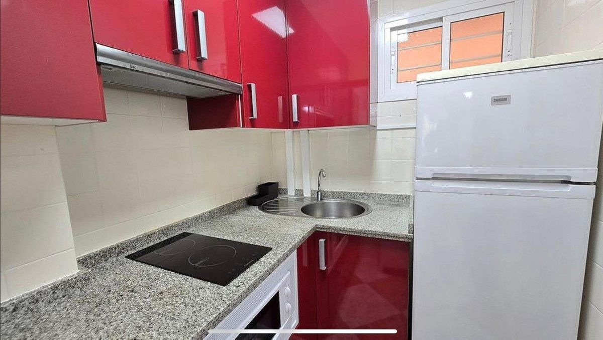Te koop Middle Floor Apartment Costa Del Sol Benalmadena € 240.000,-
