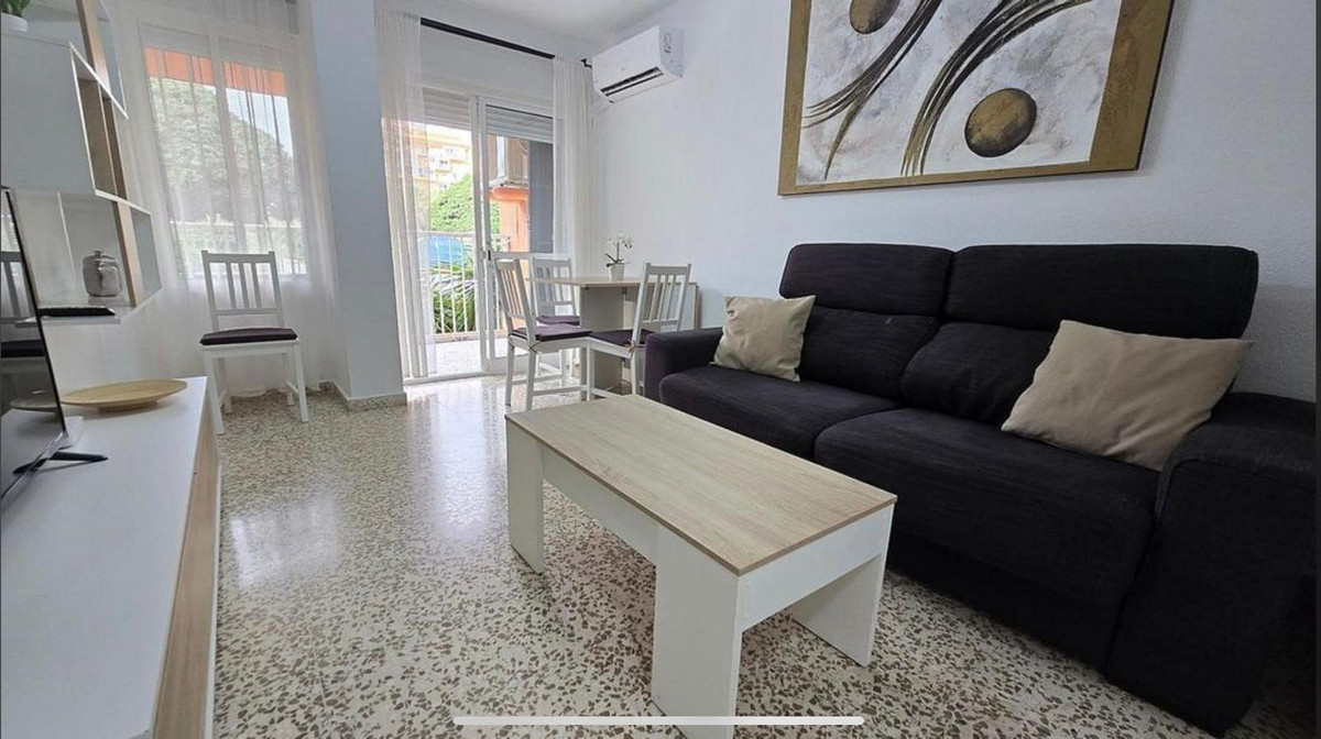 Te koop Middle Floor Apartment Costa Del Sol Benalmadena € 240.000,-