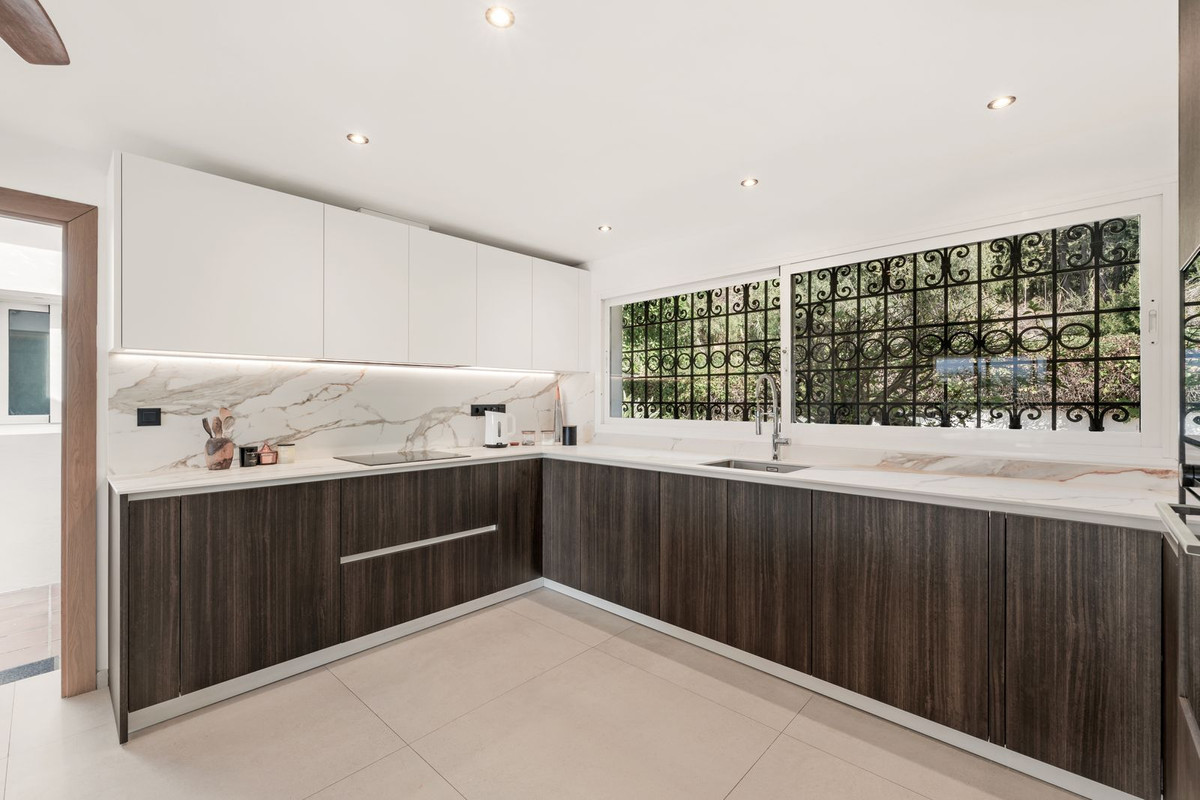 Te koop Vrijstaande Villa Costa Del Sol El Paraiso € 1.695.000,-