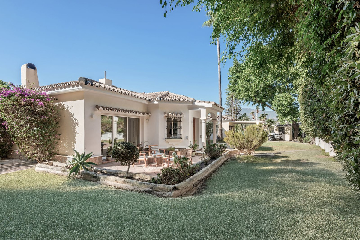 Te koop Vrijstaande Villa Costa Del Sol El Paraiso € 1.695.000,-