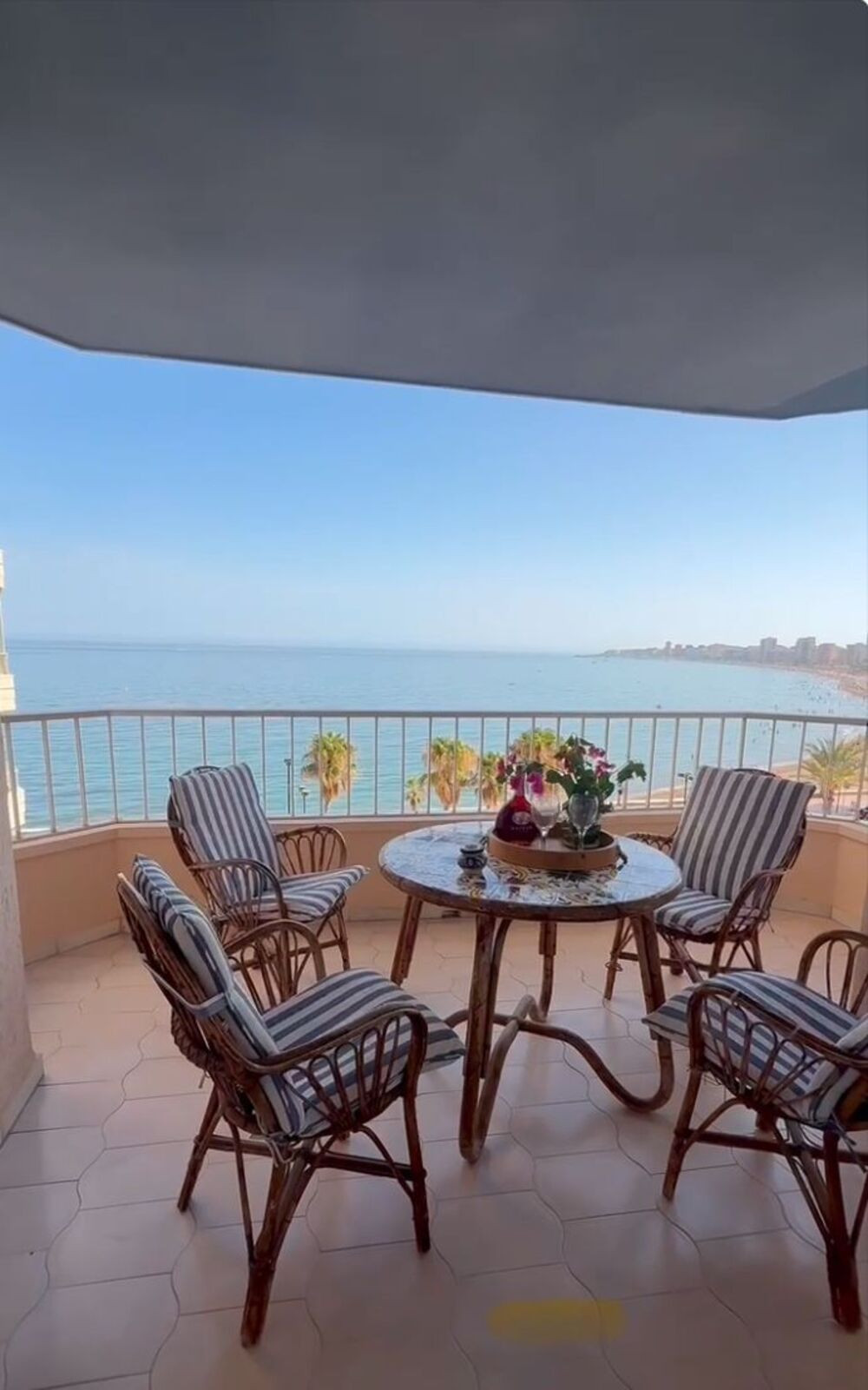 Te koop Middle Floor Apartment Costa Del Sol Carvajal € 499.000,-