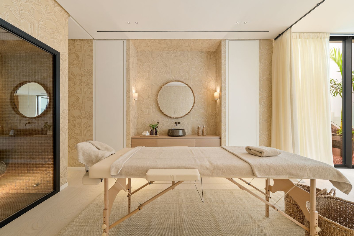 Te koop Vrijstaande Villa Costa Del Sol The Golden Mile € 5.995.000,-