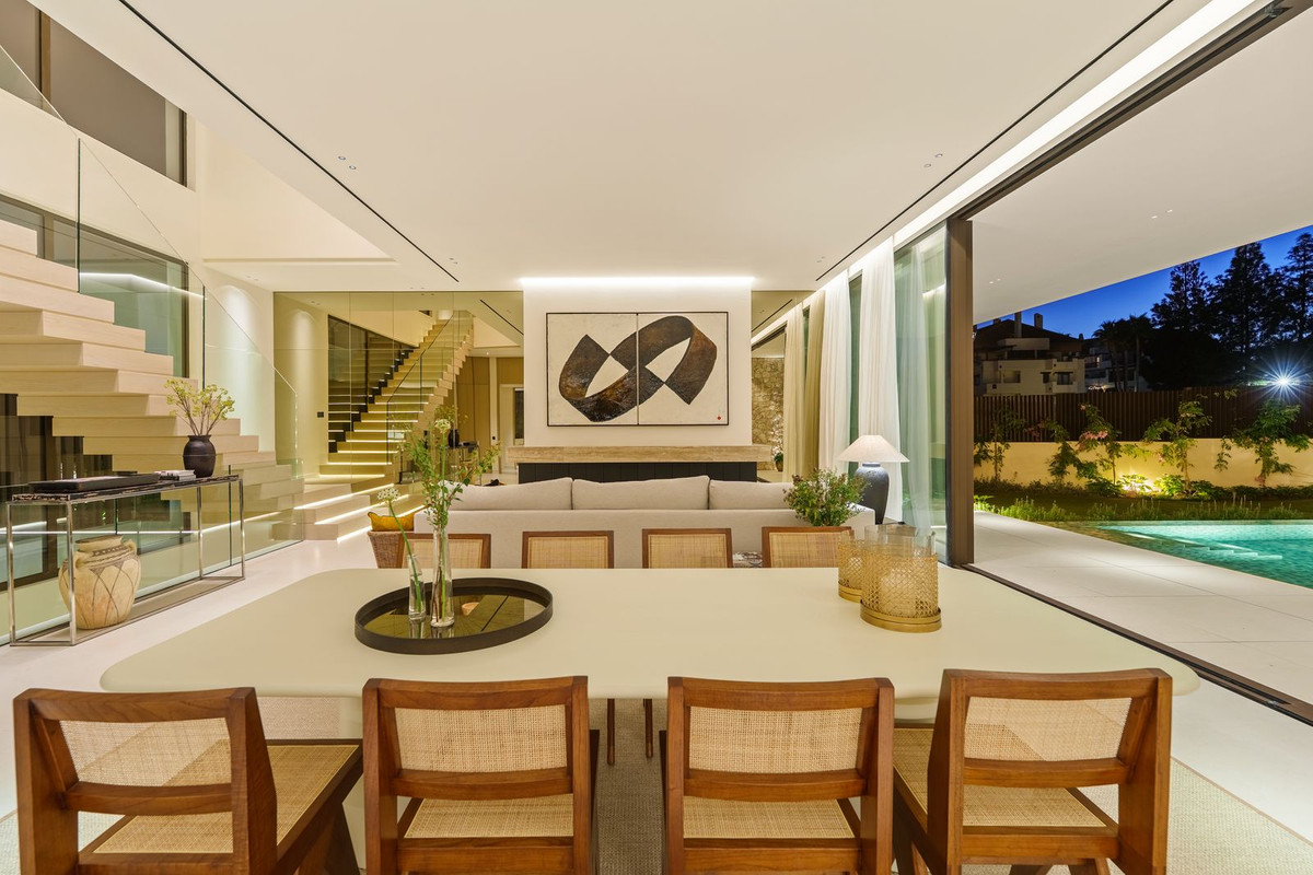 Te koop Vrijstaande Villa Costa Del Sol The Golden Mile € 5.995.000,-