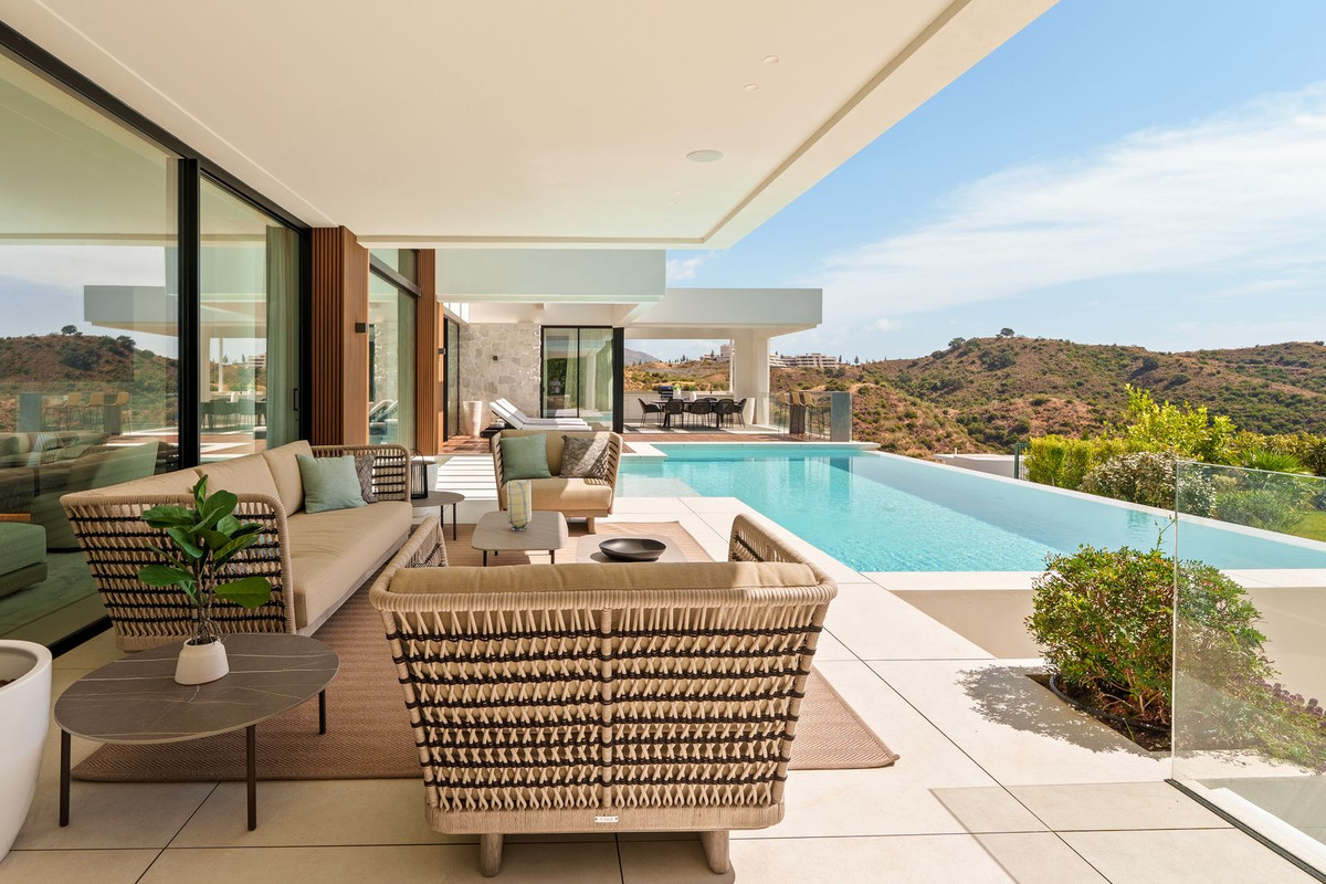 Te koop Vrijstaande Villa Costa Del Sol La Quinta € 7.450.000,-