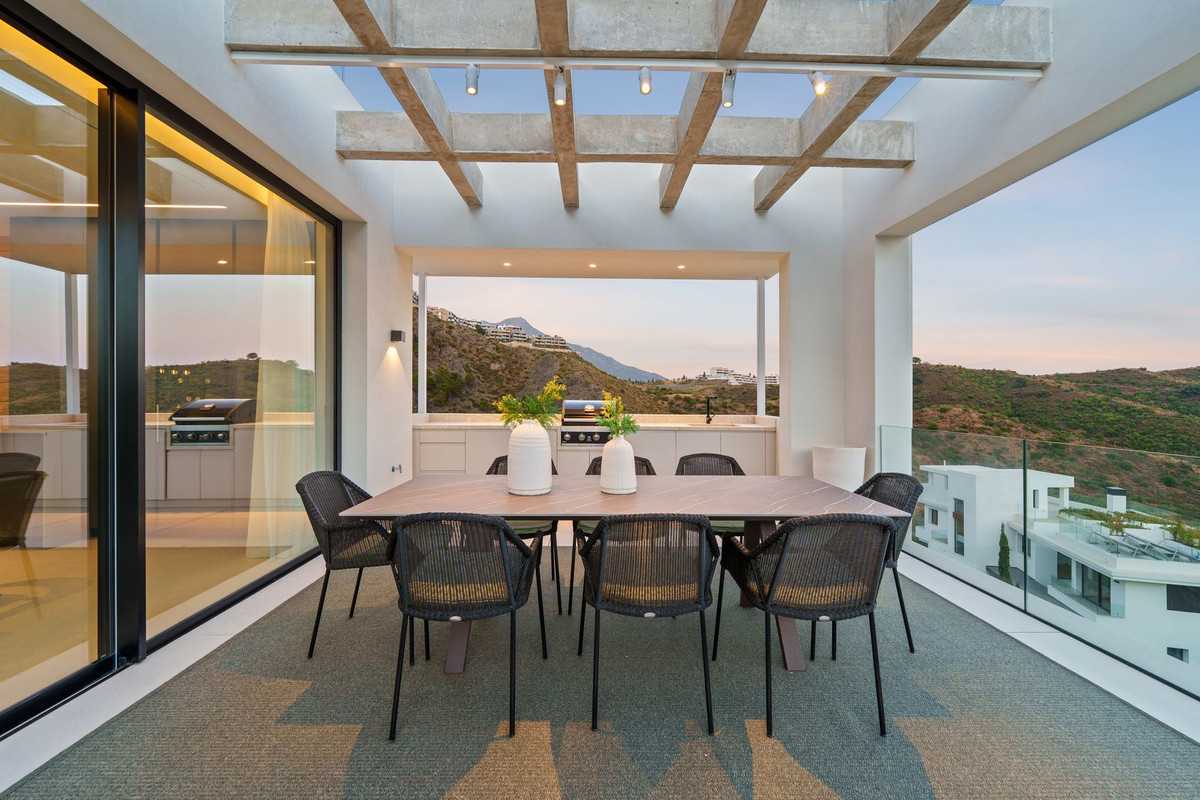 Te koop Vrijstaande Villa Costa Del Sol La Quinta € 7.450.000,-