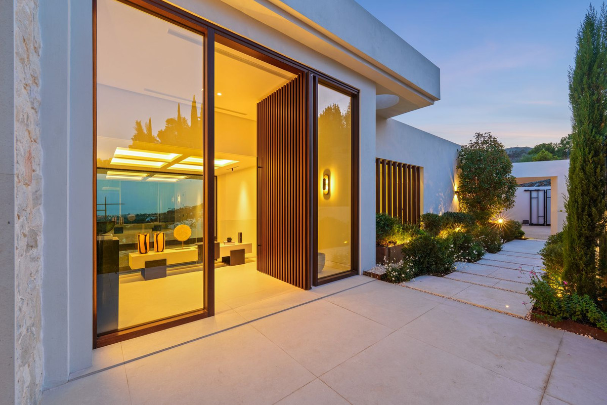 Te koop Vrijstaande Villa Costa Del Sol La Quinta € 7.450.000,-