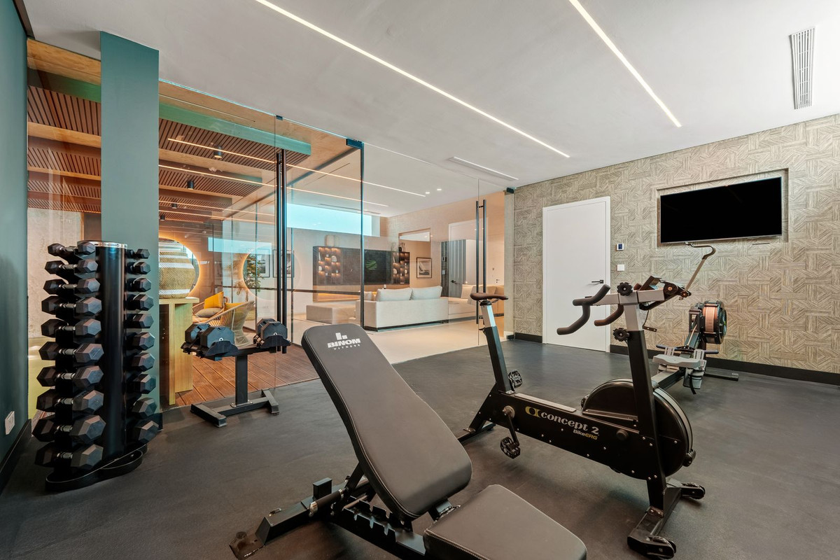 Te koop Vrijstaande Villa Costa Del Sol La Quinta € 7.450.000,-