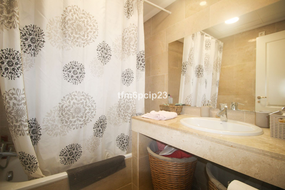 Te koop Middle Floor Apartment Costa Del Sol Manilva € 290.000,-