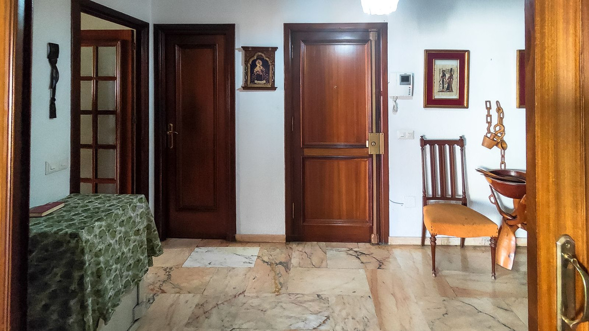 Te koop Middle Floor Apartment Costa Del Sol Fuengirola € 795.000,-