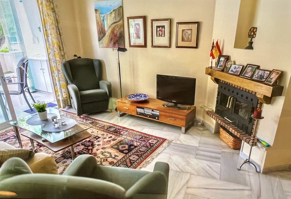 Te koop Gelijkvloers appartement Costa Del Sol Elviria € 280.000,-