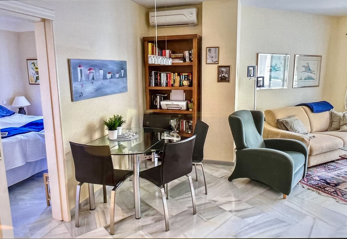 Te koop Gelijkvloers appartement Costa Del Sol Elviria € 280.000,-