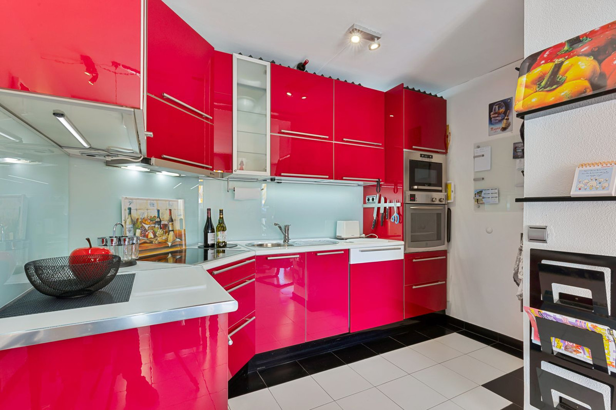 Te koop Middle Floor Apartment Costa Del Sol Fuengirola € 515.000,-