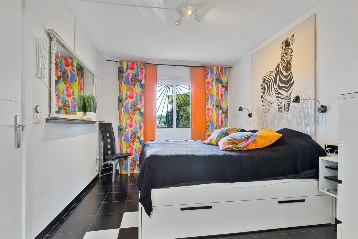 Te koop Middle Floor Apartment Costa Del Sol Fuengirola € 515.000,-