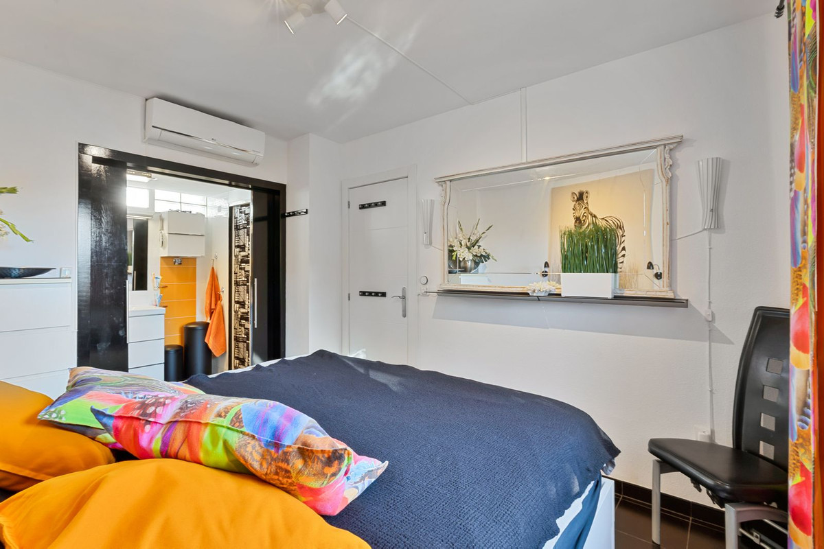 Te koop Middle Floor Apartment Costa Del Sol Fuengirola € 515.000,-