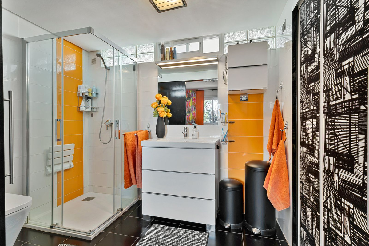 Te koop Middle Floor Apartment Costa Del Sol Fuengirola € 515.000,-