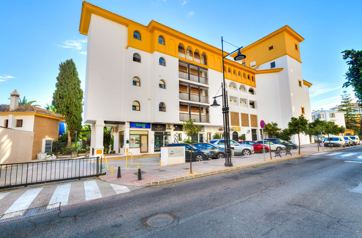 Te koop Middle Floor Apartment Costa Del Sol Fuengirola € 515.000,-