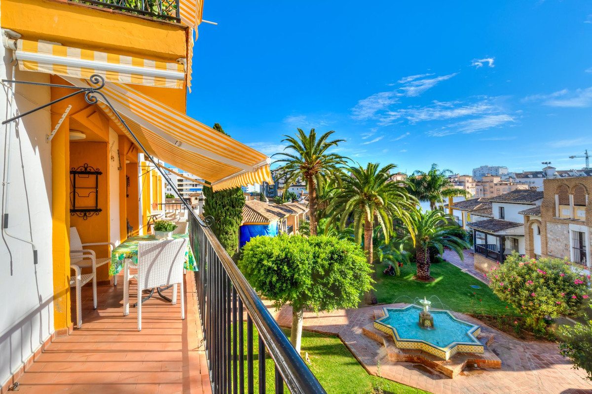 Te koop Middle Floor Apartment Costa Del Sol Fuengirola € 515.000,-