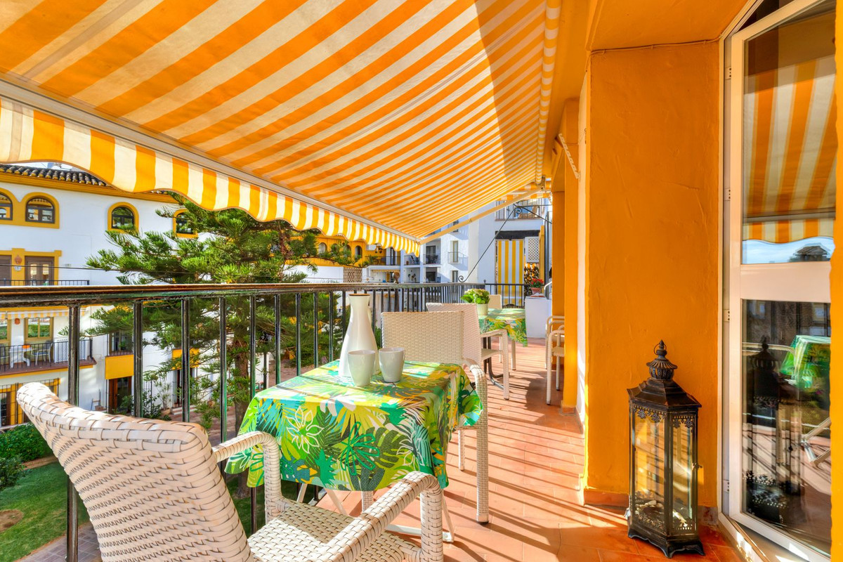 Te koop Middle Floor Apartment Costa Del Sol Fuengirola € 515.000,-