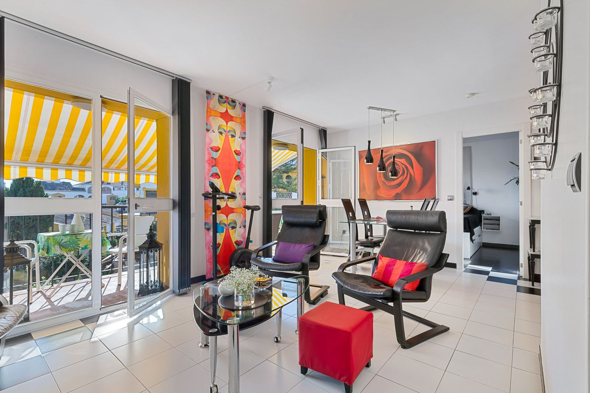 Te koop Middle Floor Apartment Costa Del Sol Fuengirola € 515.000,-