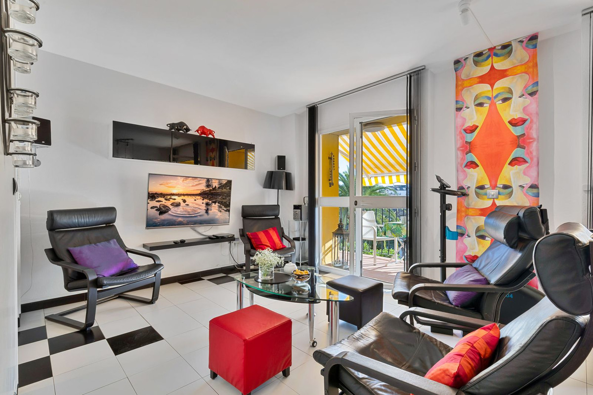 Te koop Middle Floor Apartment Costa Del Sol Fuengirola € 515.000,-