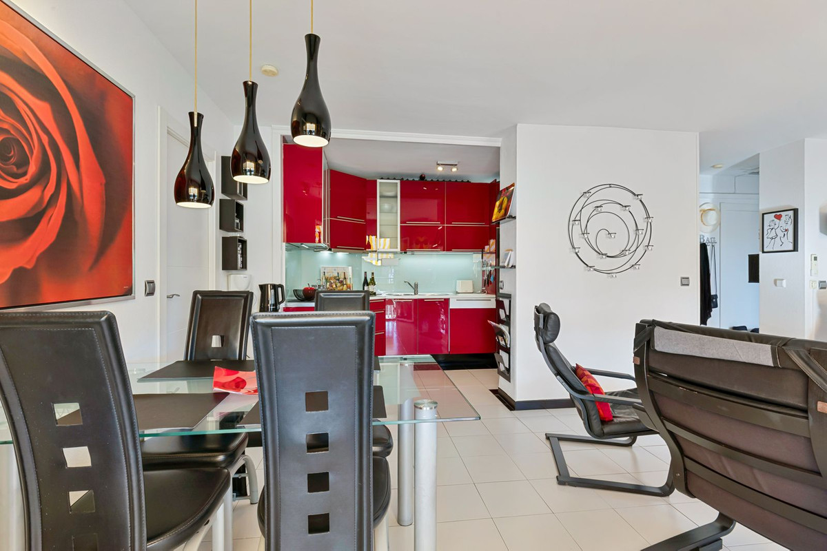 Te koop Middle Floor Apartment Costa Del Sol Fuengirola € 515.000,-