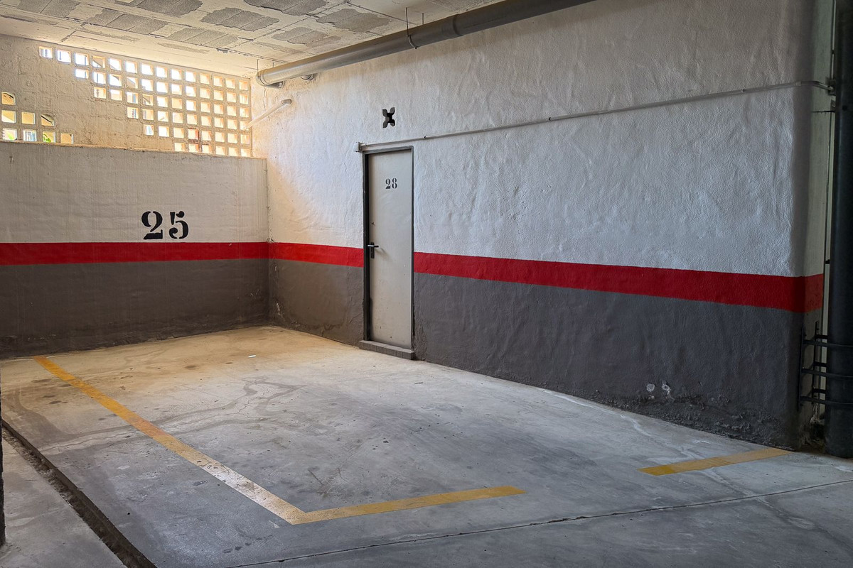 Te koop Middle Floor Apartment Costa Del Sol La Duquesa € 269.900,-