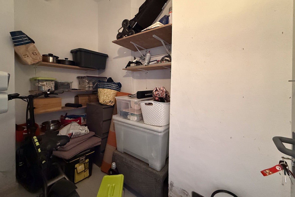 Te koop Middle Floor Apartment Costa Del Sol La Duquesa € 269.900,-