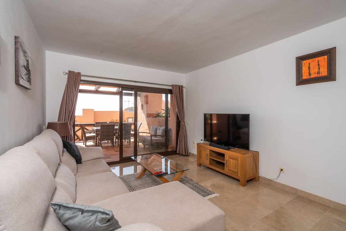 Te koop Middle Floor Apartment Costa Del Sol La Duquesa € 269.900,-