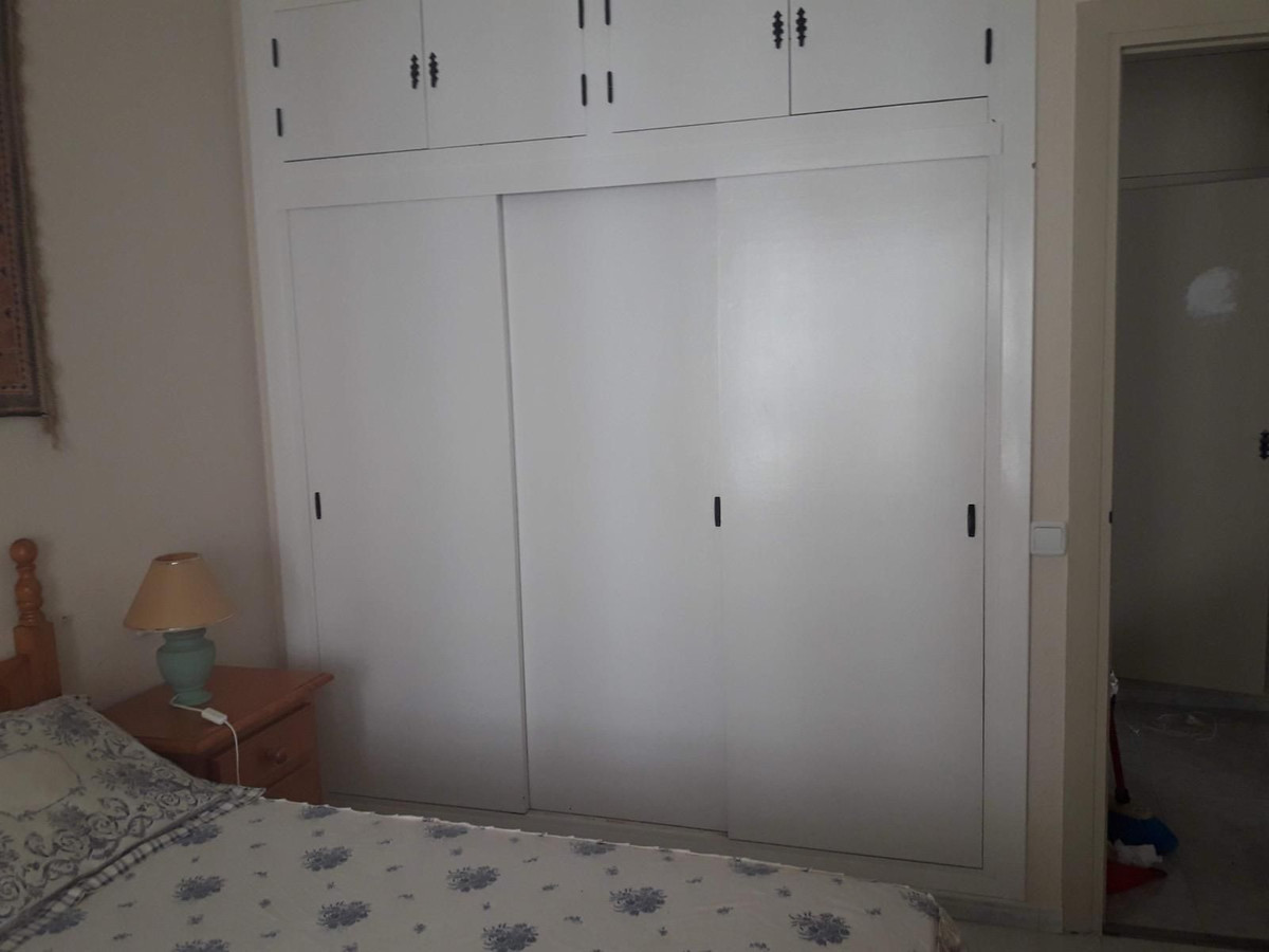 Te koop Middle Floor Apartment Costa Del Sol San Luis De Sabinillas € 190.000,-